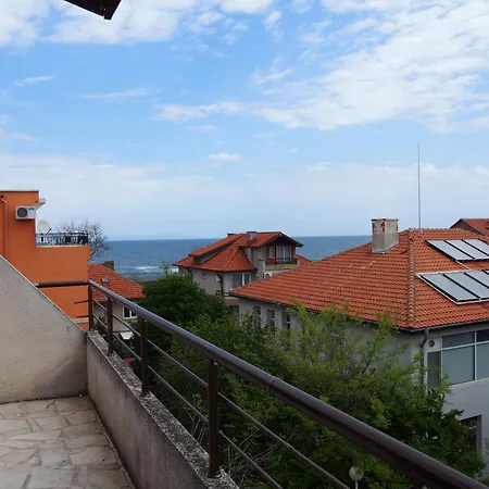 Keni Affittacamere 2*